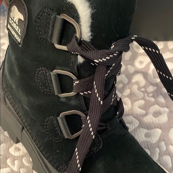 Sorel Black Waterproof Boots - Picture 4 of 9